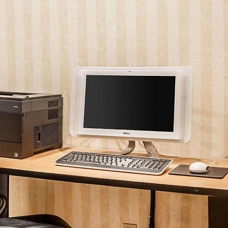 Comfort Inn Conference Center 希尔斯伯勒 外观 照片